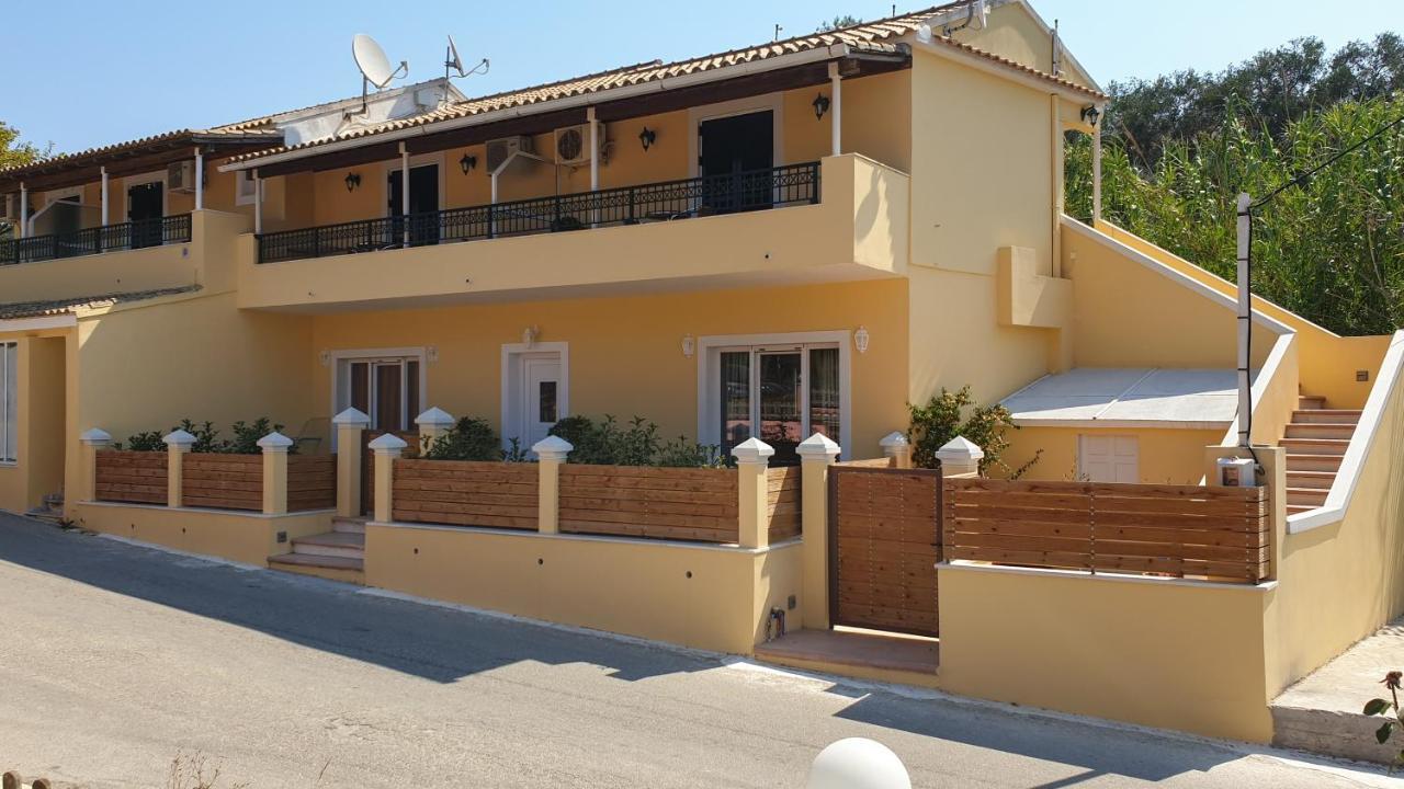 Helen Apartments & Studios Agios Stefanos Avliotes  Extérieur photo