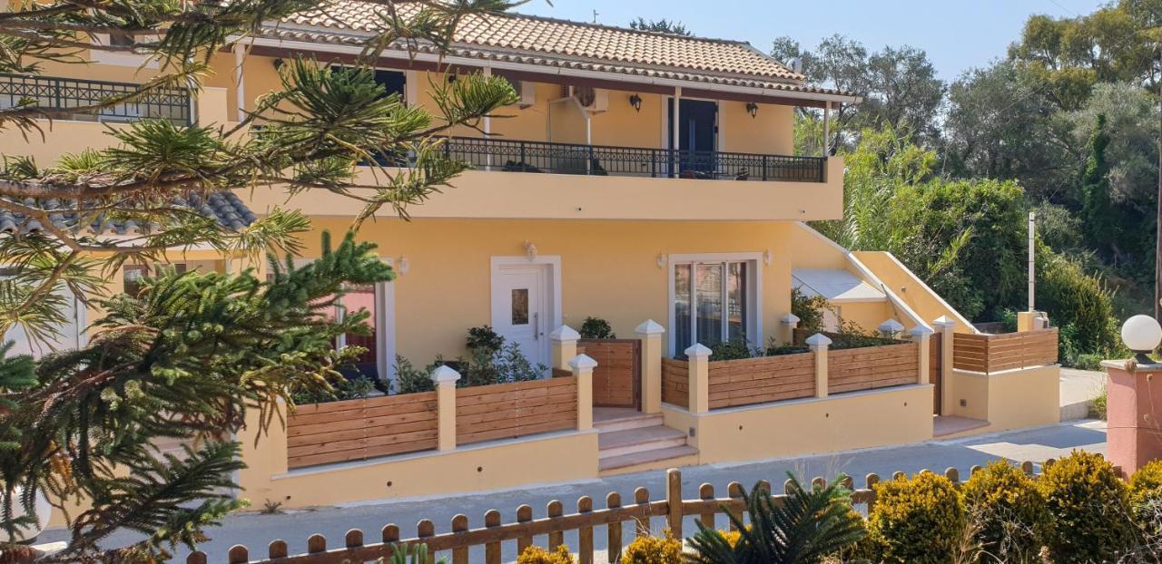 Helen Apartments & Studios Agios Stefanos Avliotes  Extérieur photo