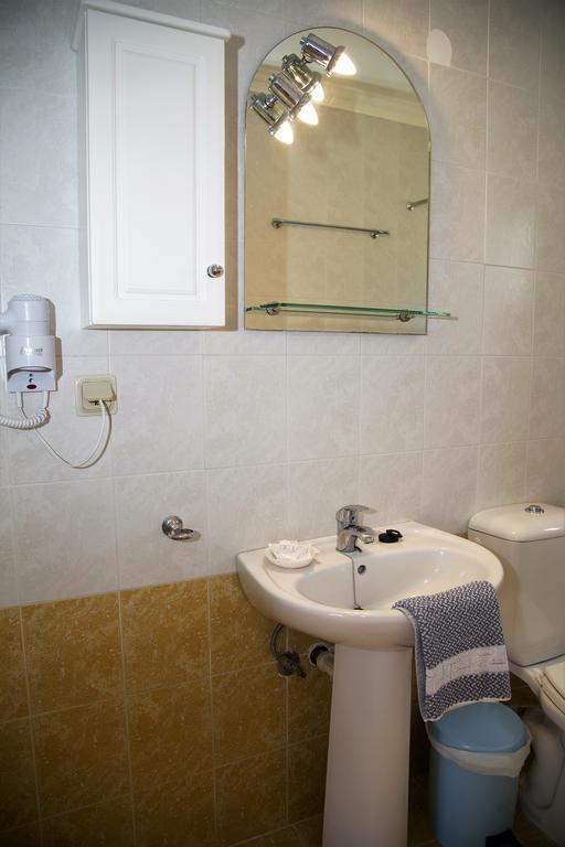Helen Apartments & Studios Agios Stefanos Avliotes  Extérieur photo