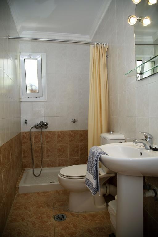 Helen Apartments & Studios Agios Stefanos Avliotes  Extérieur photo
